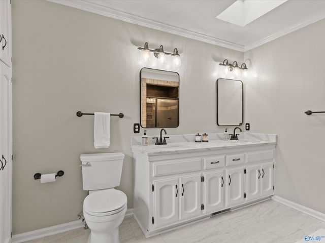 7807 Valley Bend Drive, Huntsville, AL 35802