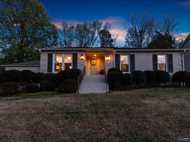 7807 Valley Bend Drive, Huntsville, AL 35802