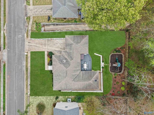 7807 Valley Bend Drive, Huntsville, AL 35802