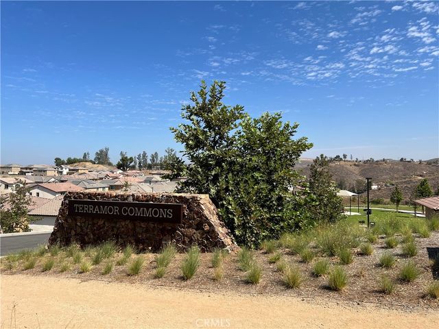 24848 Rockston, Corona, CA 92883