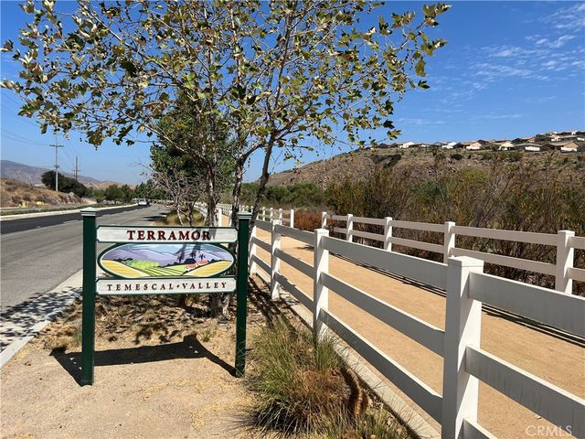 24848 Rockston, Corona, CA 92883