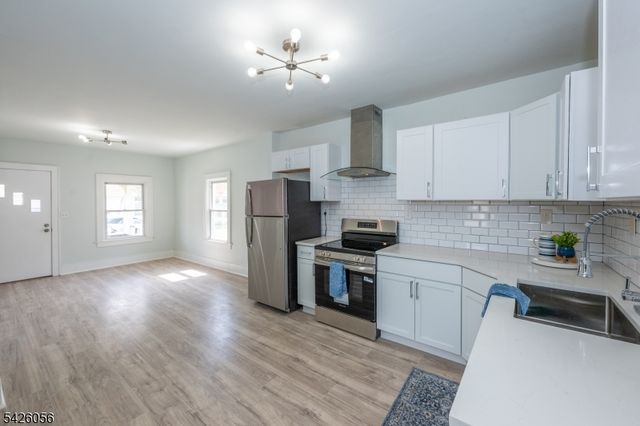 19 John Wilton St, Franklin Boro, NJ 07416