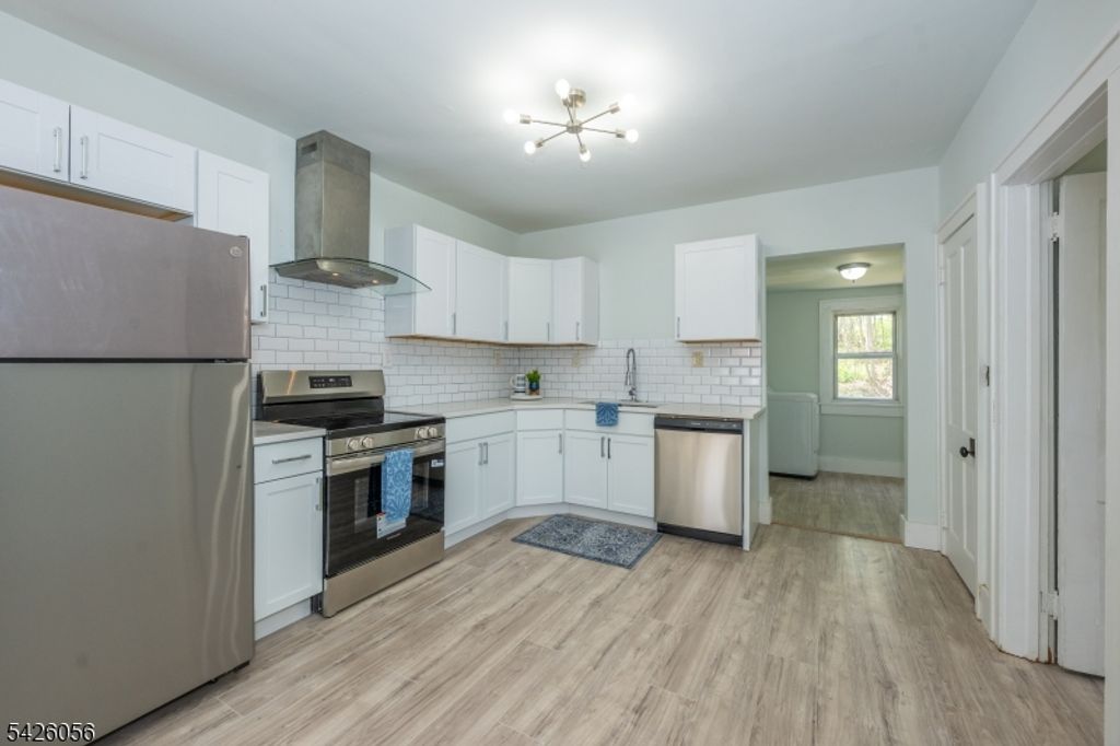 19 John Wilton St, Franklin Boro, NJ 07416