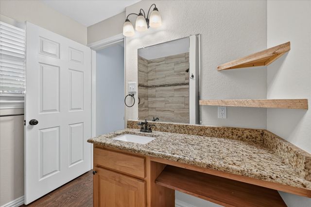 521 E Glendale Street, Crowley, TX 76036