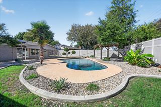 521 E Glendale Street, Crowley, TX 76036