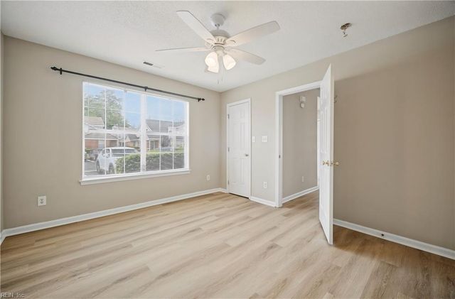 1713 Orchard WAY, Chesapeake, VA 23320
