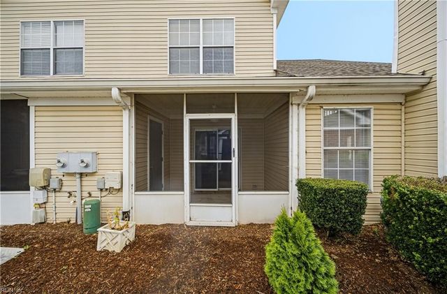 1713 Orchard WAY, Chesapeake, VA 23320