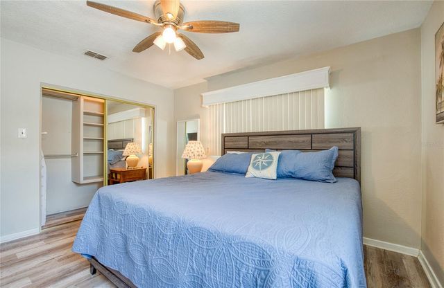 5213 97TH WAY N, St Petersburg, FL 33708
