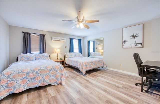 5213 97TH WAY N, St Petersburg, FL 33708