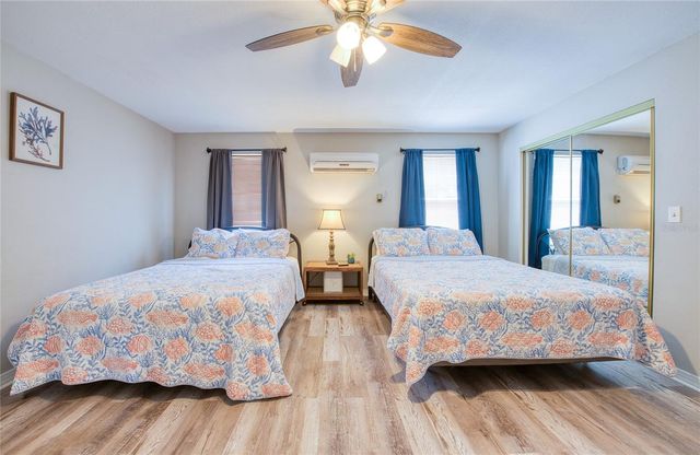 5213 97TH WAY N, St Petersburg, FL 33708