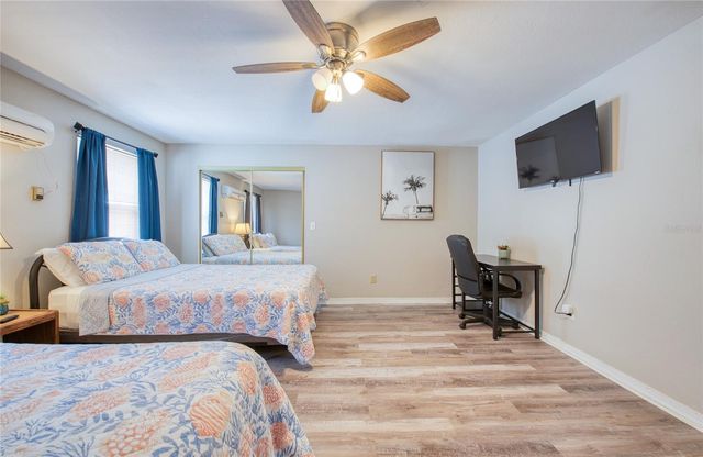 5213 97TH WAY N, St Petersburg, FL 33708
