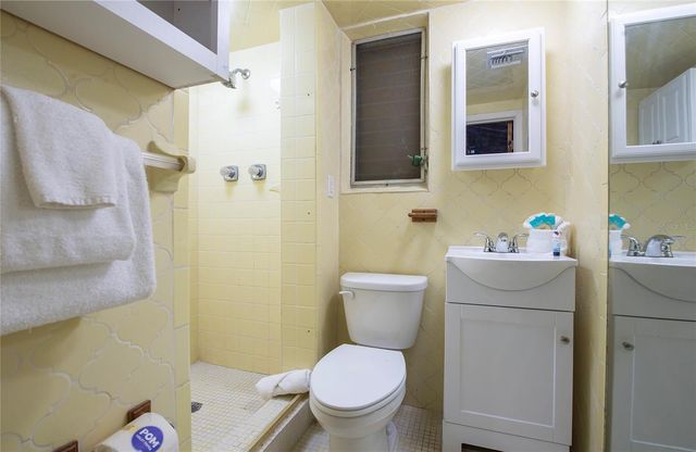 5213 97TH WAY N, St Petersburg, FL 33708