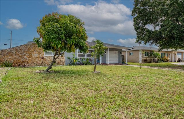 5213 97TH WAY N, St Petersburg, FL 33708