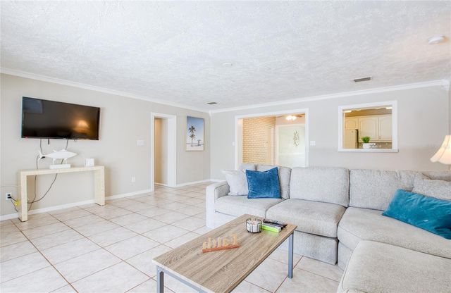 5213 97TH WAY N, St Petersburg, FL 33708