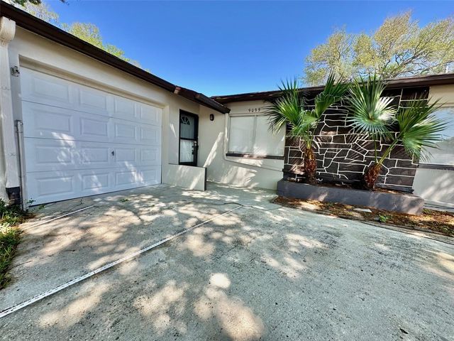 9099 108TH AVENUE, Seminole, FL 33777