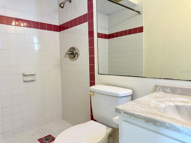 9099 108TH AVENUE, Seminole, FL 33777