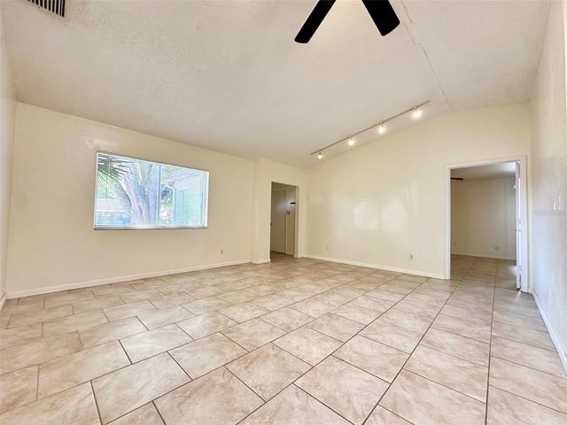 9099 108TH AVENUE, Seminole, FL 33777