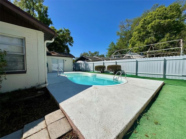 9099 108TH AVENUE, Seminole, FL 33777