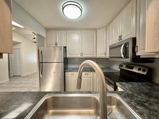 9099 108TH AVENUE, Seminole, FL 33777