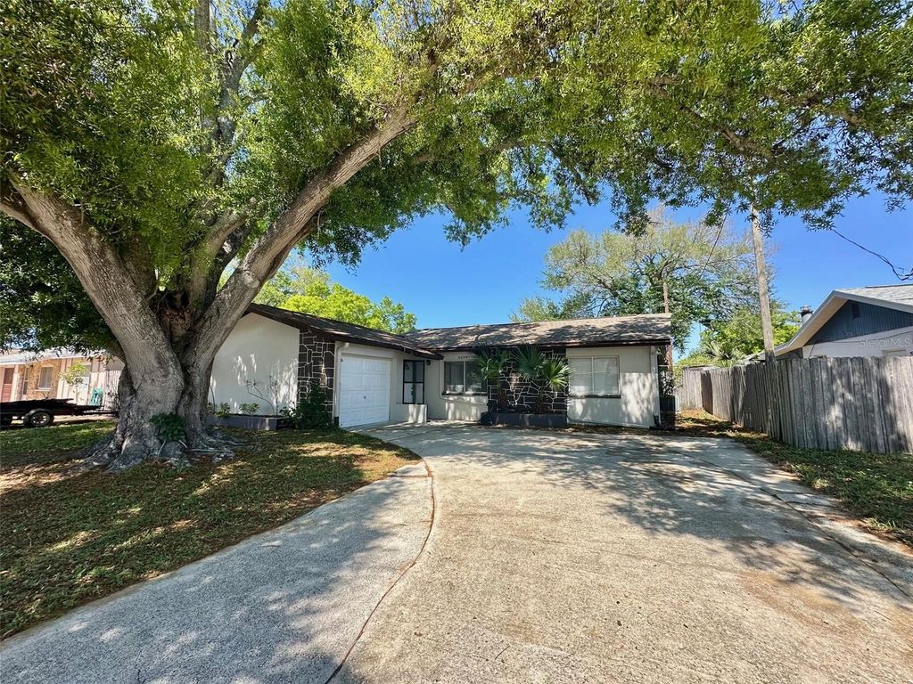 9099 108TH AVENUE, Seminole, FL 33777