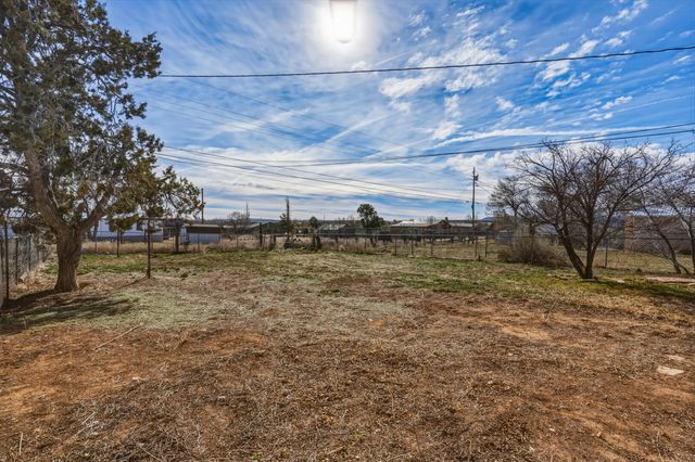 408 N Ross Avenue, Mountainair, NM 87036