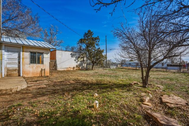 408 N Ross Avenue, Mountainair, NM 87036