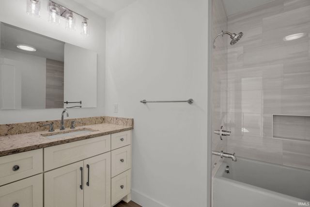 2405 E Queens Way Drive, Bloomington, IN 47401