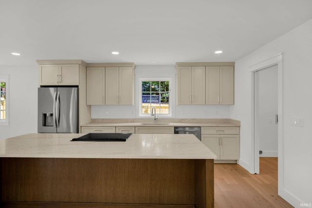 2405 E Queens Way Drive, Bloomington, IN 47401