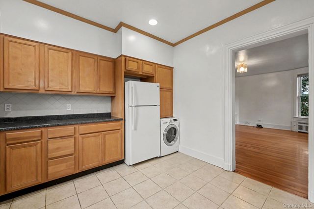 242 Mayflower Avenue 1st floor, New Rochelle, NY 10801