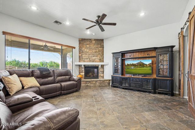 19732 E PALM BEACH Drive, Queen Creek, AZ 85142