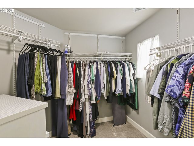 6910 N CHARLESTON Ave, Portland, OR 97203