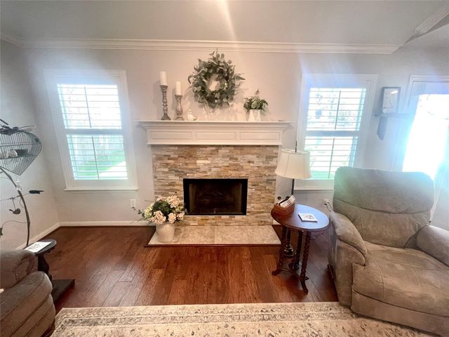 30 Steep Trail Place, Conroe, TX 77385