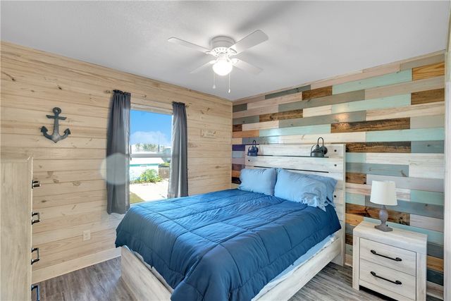 403 S 10th St 5, Port Aransas, TX 78373