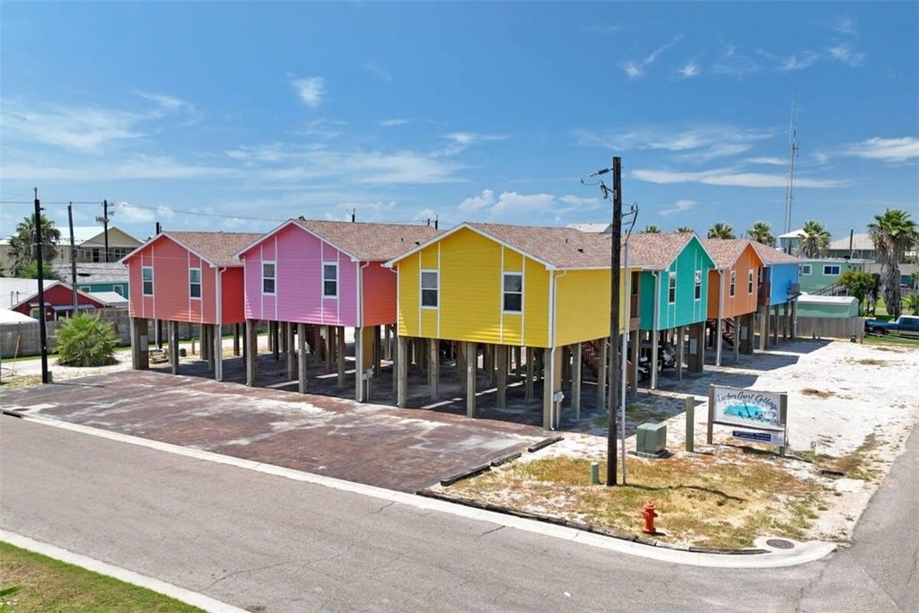 403 S 10th St 5, Port Aransas, TX 78373 — photo 3