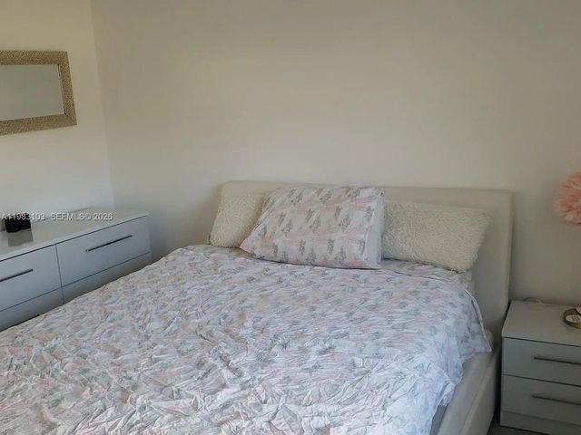 412 NW 72nd St 0, Boca Raton, FL 33487