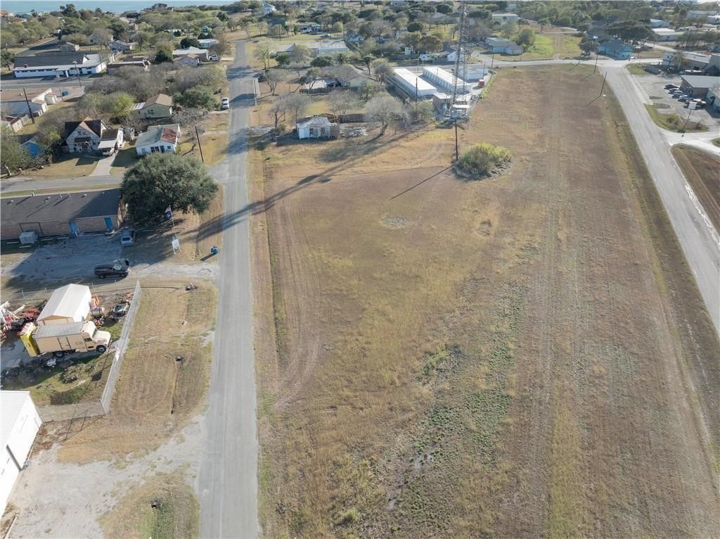 001 COMMERCE Ave, Portland, TX 78374 — photo 3