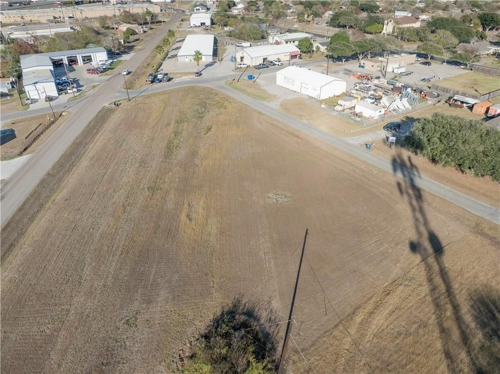 001 COMMERCE Ave, Portland, TX 78374 — photo 5