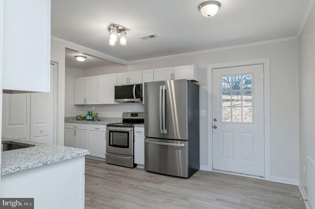 10 ROSEWOOD ST, Fredericksburg, VA 22405