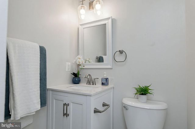 10 ROSEWOOD ST, Fredericksburg, VA 22405