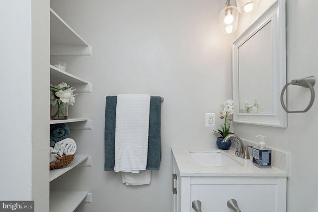 10 ROSEWOOD ST, Fredericksburg, VA 22405