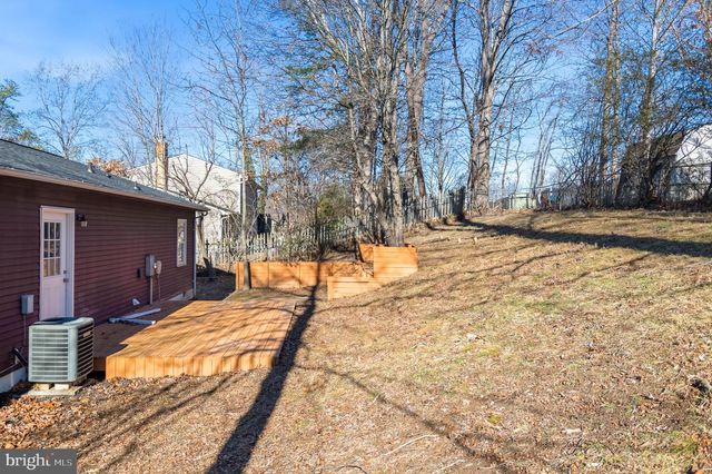 10 ROSEWOOD ST, Fredericksburg, VA 22405