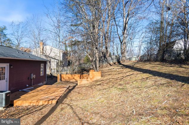 10 ROSEWOOD ST, Fredericksburg, VA 22405