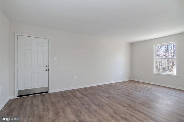 10 ROSEWOOD ST, Fredericksburg, VA 22405