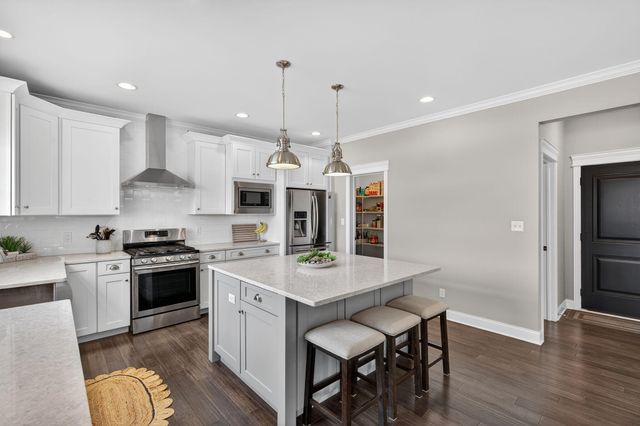 9100 W 97th Place, St. John, IN 46373