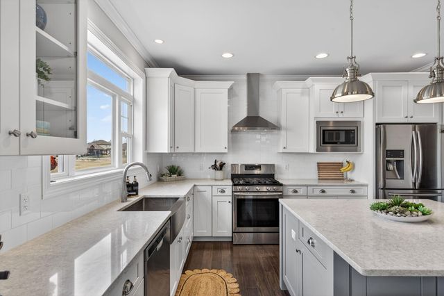 9100 W 97th Place, St. John, IN 46373