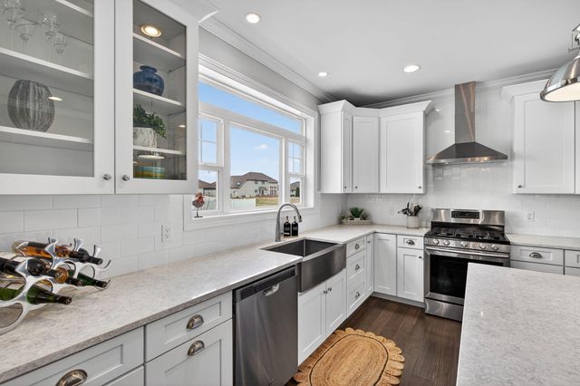 9100 W 97th Place, St. John, IN 46373