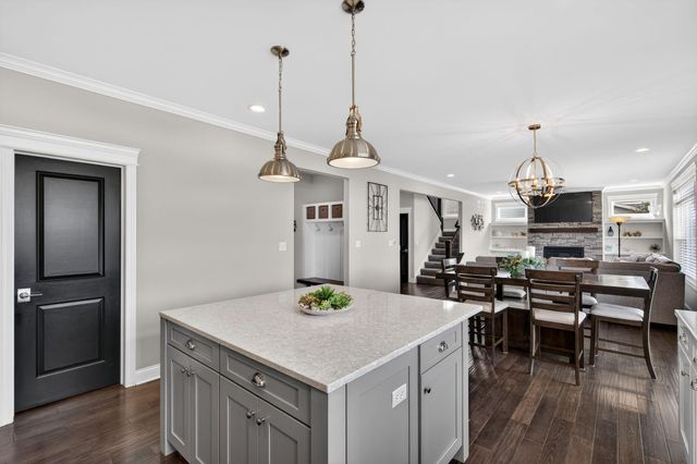 9100 W 97th Place, St. John, IN 46373