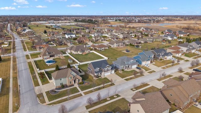 9100 W 97th Place, St. John, IN 46373