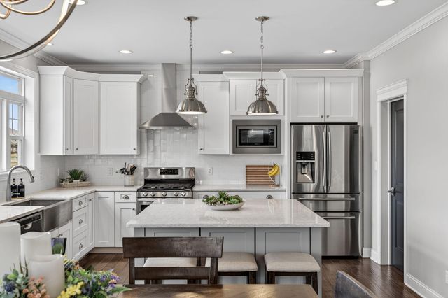 9100 W 97th Place, St. John, IN 46373