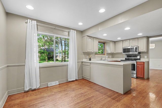1365 Seminole Drive, Holland, MI 49424